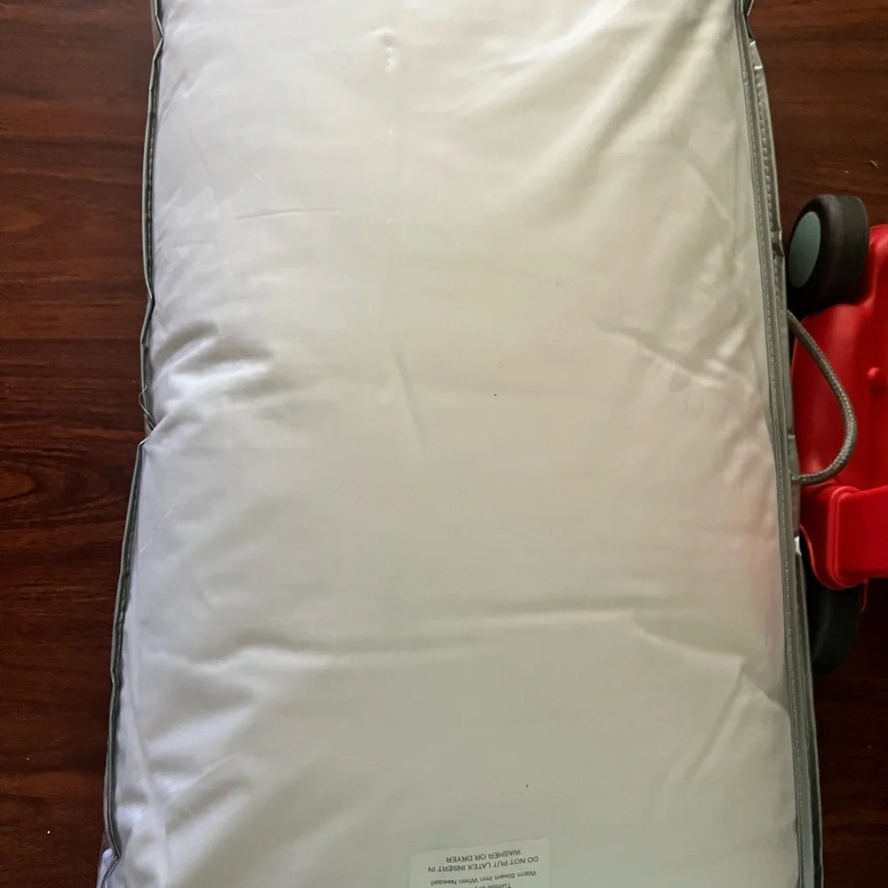 New Saatva Latex Pillow Queen High